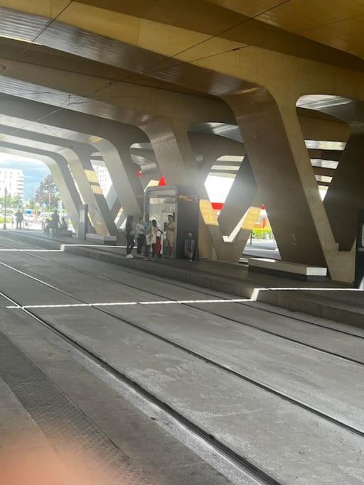 Un Charmant Studio Pres Tramway Тьє Екстер'єр фото